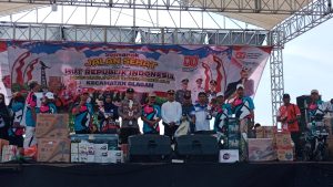 Jalan Sehat HUT ke-80 RI di Glagah: MTsN 2 Lamongan Turut Berpartisipasi