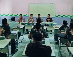 Kepala Kemenag Kab. Lamongan Lakukan Monev UM 2026 di MTsN 2 Lamongan 